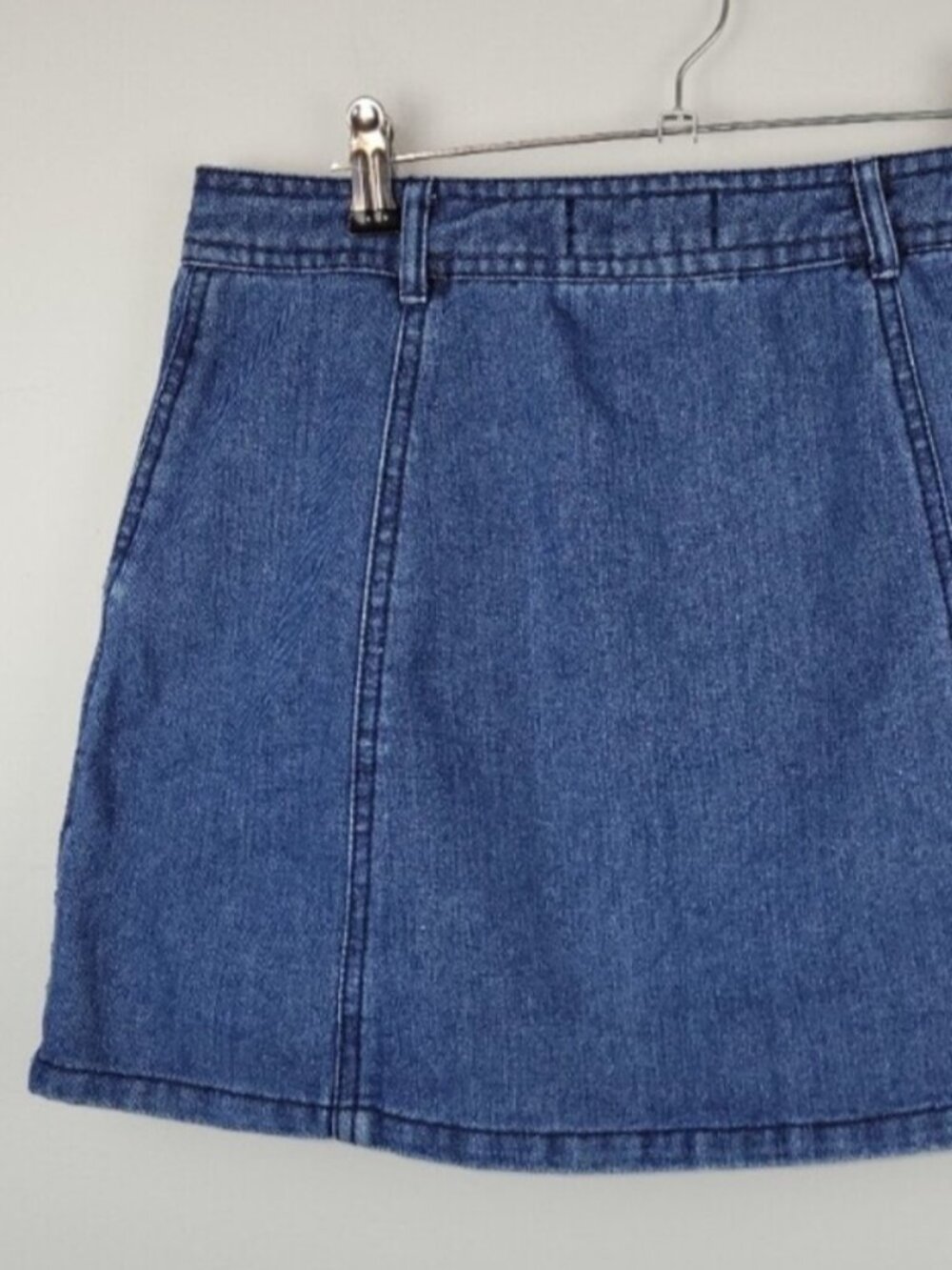 Button-Front Denim Mini Skirt in Blue🧡 - Picture 2 of 2